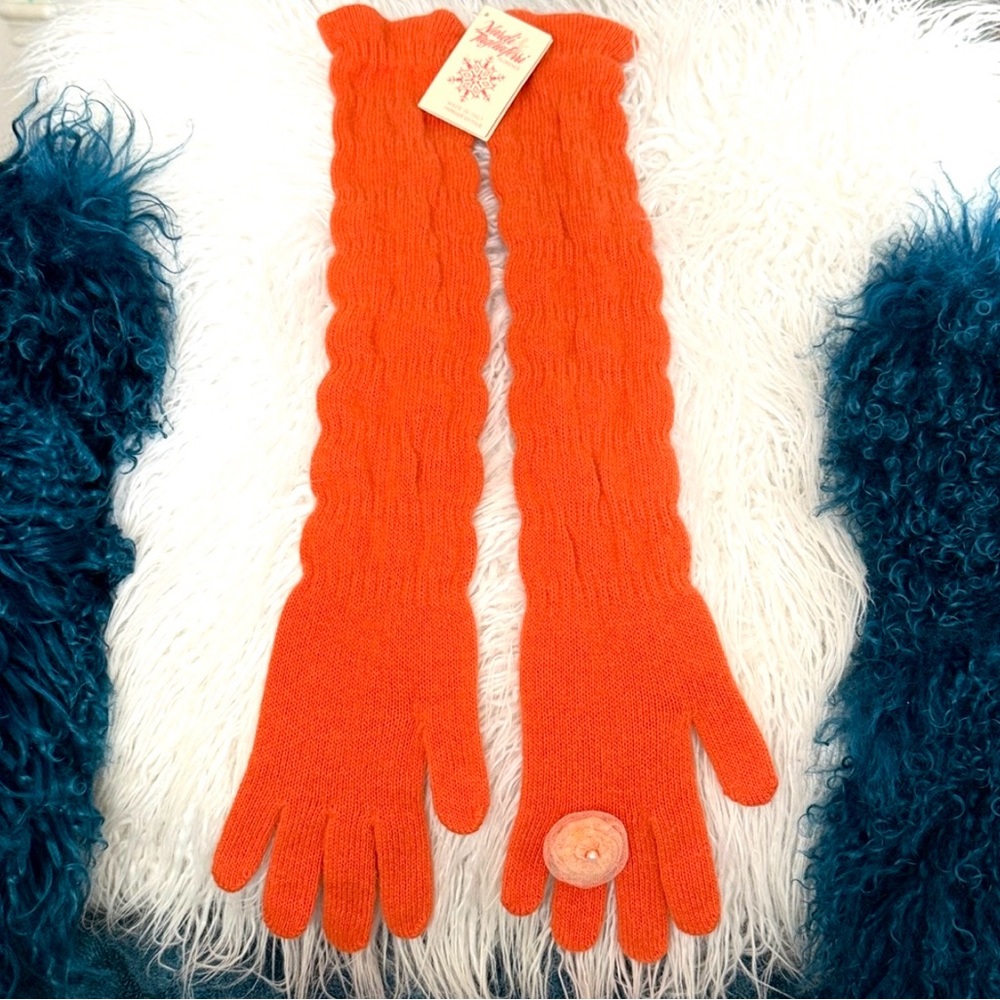 Vintage Full Arm Gloves Made in Italy NWT by Nardi Tagliaferri wool Angora Nylon